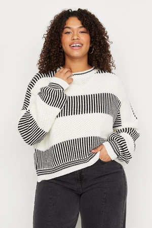 Trendyol Curve Ecru Striped Textured Crew Neck Knitwear Sweater