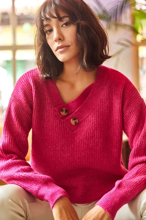 Olalook Women's Fuchsia V-Neck Button Detailed Soft Textured Knitwear Sweater