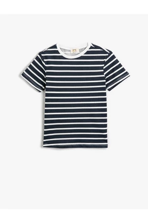 Koton Short Sleeve Striped T-Shirt. Crewneck Cotton.