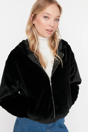 Trendyol čierny oversized plyšový kabát s kapucňou