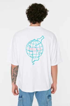 Trendyol fehér férfi túlméretes kerékpár gallér nyomtatott póló