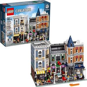 LEGO® Creators 10255 Shromáždění na náměstí