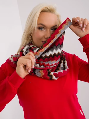 Červený dámský šátek se vzory