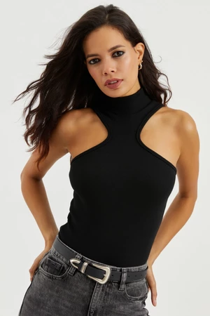 Cool & Sexy Women's Black Barbell Neck Camisole Blouse