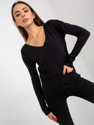 Black women's classic sweater with pockets