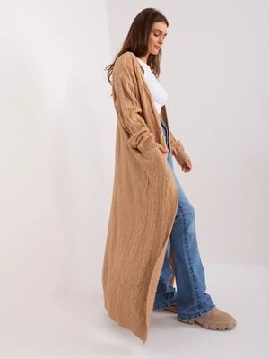 Camel long sweater with cables