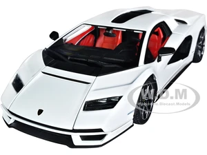 Lamborghini Countach LPI 800-4 White 1/24 Diecast Model Car by Bburago