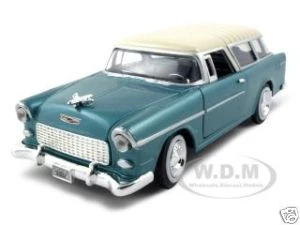 1955 Chevrolet Nomad Green 1/24 Diecast Model Car by Motormax