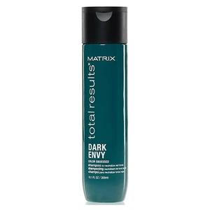 MATRIX  Total Results Dark Envy šampon neutralizující červené odstíny na tmavých vlasech 300 ml