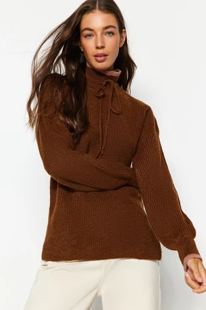 Trendyol Brązowy Miękki Teksturowany Kontrastowy Sweter Z Dzianiny