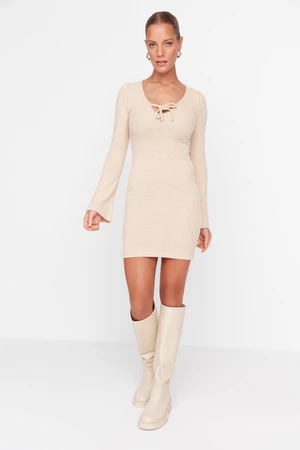 Trendyol Beige Bodycon puha mini kötött ruha