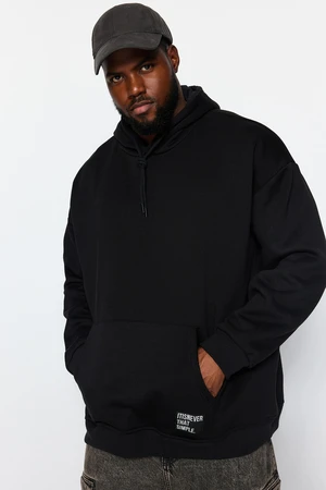 Trendyol Black Men's Plus Size Basic Comfy Hooded Cotton Sweatshirt with Labels and a Soft Pile inside.