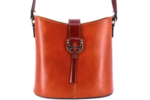 Dámská kožená kabelka crossbody Arteddy - camel/hnědá