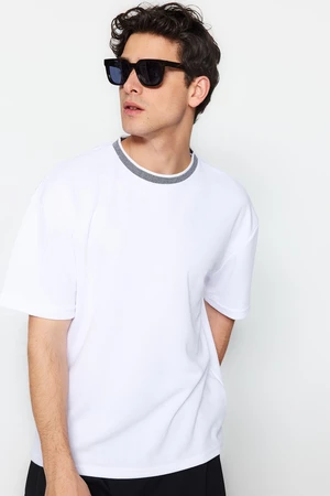 Trendyol Limited Edition Basic White Relaxed Knitwear Tape Textured Pique T-Shirt