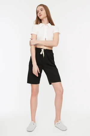 Pantaloncini da donna Trendyol Bermuda