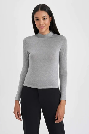 DEFACTO Slim Fit Turtleneck Long Sleeve T-Shirt