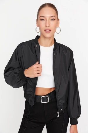 Trendyol Black Oversize Shirred Detail vízálló bombázó kabát kabát