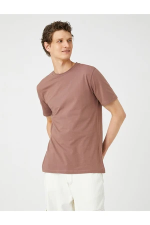 Koton Basic T-shirt with Short Sleeves, Crew Neck Slim Fit.