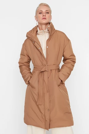 Trendyol hnedý oversize pásový prešívaný kabát