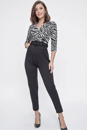 By Saygı Collar, Double Breasted Zebra Patterned Belt, Half Sleeves, Pockets, Knitted Crepe Jumpsuit Black.