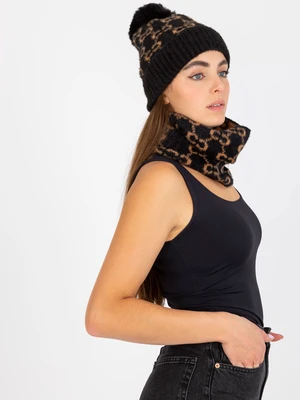 Women's winter cap of black and camel pattern