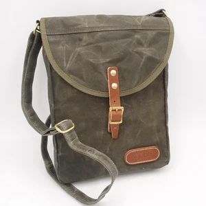 Taška přes rameno JUBÖ Bushcraft WAXED PocketBag - olivová