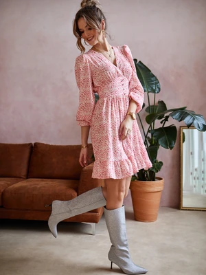Discreet dress with coral buttons