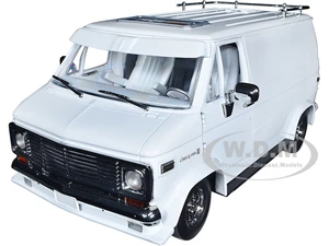 1976 Chevrolet G-Series Van White 1/18 Diecast Model Car by Highway 61