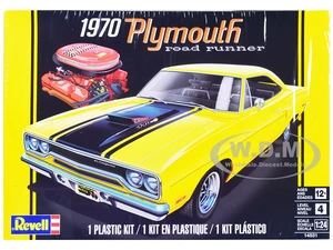 Level 4 Model Kit 1970 Plymouth Road Runner 1/24 Scale Model by Revell