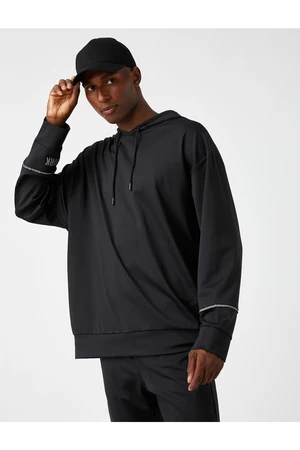 Koton Basic Sweatshirt with a Hoodie