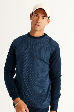 AC&Co / Altınyıldız Classics Men's Navy Blue-Blue Standard Fit Normal Cut Crew Neck Honeycomb Patterned Knitwear Sweater.