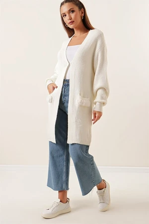 By Saygı Plush Pockets Lycra Sweater Cardigan Cream