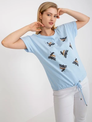 Light blue T-shirt of a larger size with a round neckline