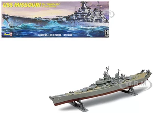 Level 4 Model Kit USS Missouri Battleship "The Mighty Mo" 1/535 Scale Model by Revell