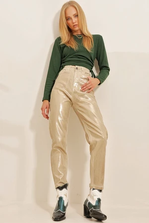 Trend Alaçatı Stili Women's Gold Gold Rolled Mom Jeans Trousers