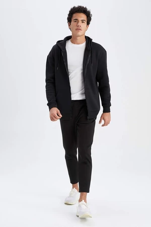 Defacto Fit Slim Fit Jogger z materiálu na potápanie