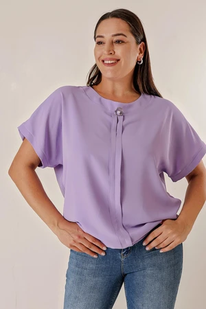 By Saygı Plus Size Chiffon blouse with a brooch collar and a fly down the front. Short Bat Sleeves.