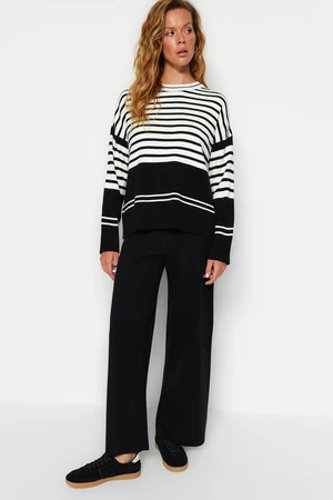 Trendyol Black Wide Fit Knitwear Top and Bottom Set