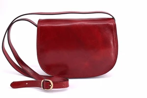 Dámská kožená kabelka crossbody (lovecká) Arteddy - tmavě červená