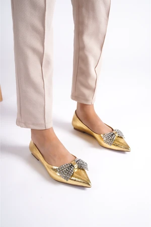 Capone Outfitters Women's Pointed Toe Flats with Stone and Bow Crocodile Patterned