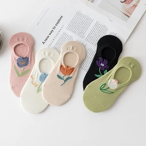 Ankle Socks Woman Kawaii Fashion 3D Flower Comfortable Breathable Low Top Silicone Non Slip Women's No-show Socks 1A104