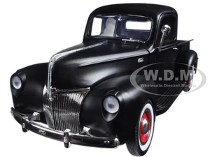 1940 Ford Pickup Matt Black 1/18 Diecast Model Car by Motormax