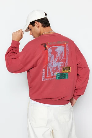 Trendyol Dried Rose Men's Oversized Wash-Effective Cotton Sweatshirt with a Printed Back.