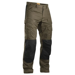 Kalhoty Fjällräven Barents Pro - Dark Olive/Black Velikost: C56