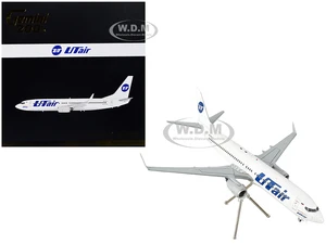 Boeing 737-800 Commercial Aircraft "UTair" White "Gemini 200" Series 1/200 Diecast Model Airplane by GeminiJets