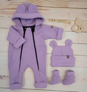 Oteplený dětský overal bez šlapek s kapucí, čepička + botičky, 3D, Kazum, lila, vel. 62 (2-3m)