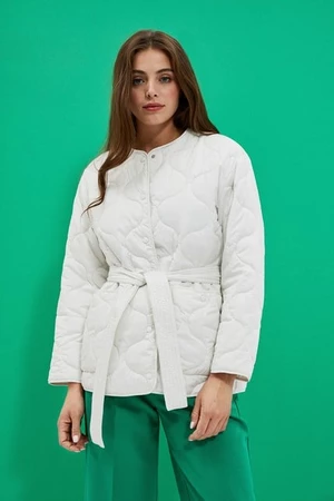 Quilted jacket with waist belt
