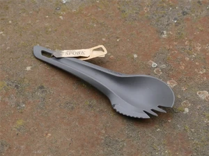 Nástroj Spork 3 v 1 Wildo® – Sivá (Farba: Sivá)