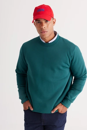 AC&Co / Altınyıldız Classics Men's Dark Green Standard Fit Normal Cut 3 Thread Crew Neck Cotton Sweatshirt with Inner Fleece