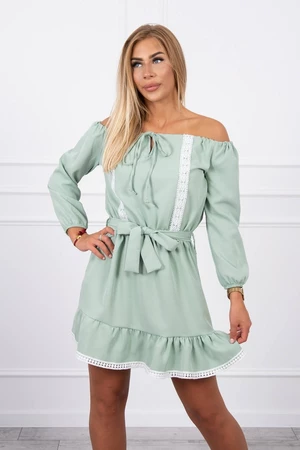 Dress on shoulders and lace light green